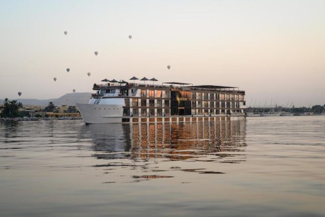 3 Nights Deluxe Nile Cruise from Aswan to Luxor  with Balloon